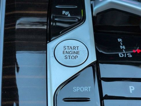 New 2026 BMW X5 sDrive40i w/ Parking Assistance Package RWD image 29