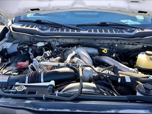Certified 2024 Ford F250 XLT w/ FX4 Off-Road Package AWD/4WD image 7