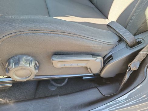 Used 2021 Jeep Wrangler Unlimited Sport image 17