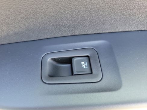 New 2026 Volkswagen Taos S FWD image 9