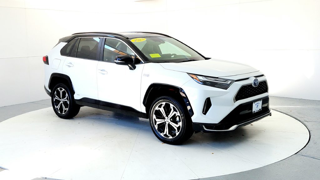 Used 2023 Toyota RAV4 XSE w/ Weather Package AWD/4WD image 7