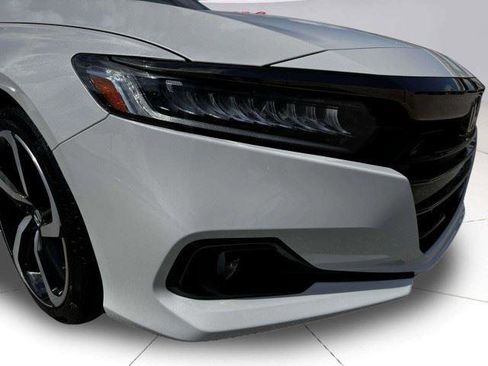 Used 2022 Honda Accord Sport image 11