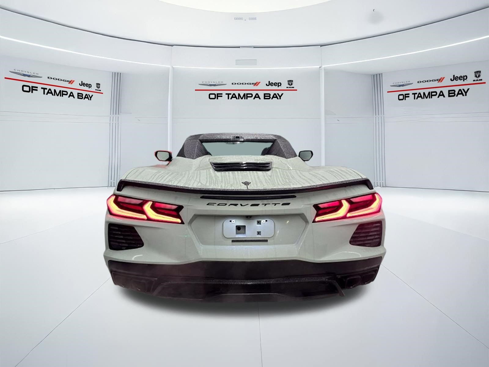 Used 2024 Chevrolet Corvette Stingray Preferred Conv w/ Stealth Interior Trim Package RWD image 5