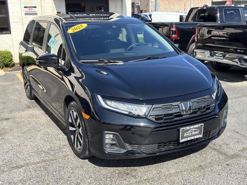 Used 2025 Honda Odyssey EX-L image 13
