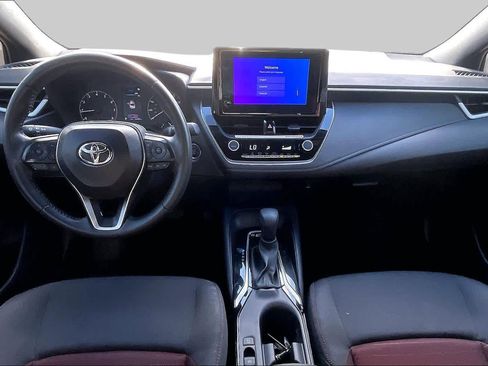 Used 2025 Toyota Corolla SE FWD image 14
