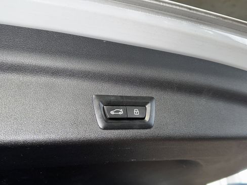Used 2023 BMW X1 xDrive28i w/ Convenience Package AWD/4WD image 14