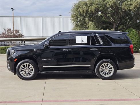 Used 2022 GMC Yukon SLT w/ SLT Premium Package image 4
