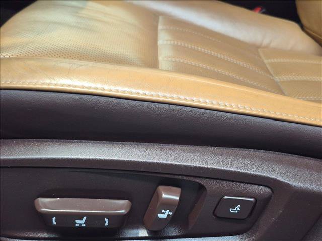 Used 2017 Lexus ES 350 F Sport w/ Luxury Package FWD image 4