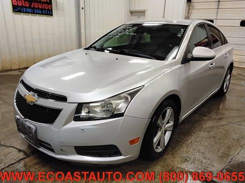 Used 2014 Chevrolet Cruze LT FWD image 4