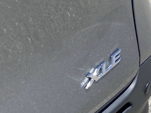 Certified 2026 Toyota Sienna XLE FWD image 6