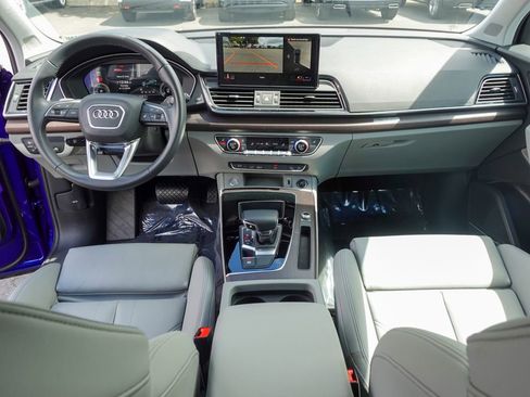 Used 2023 Audi Q5 e Premium Plus w/ Premium Plus Package image 24