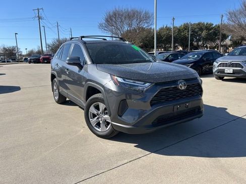 Used 2025 Toyota RAV4 XLE image 1