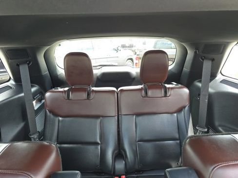 Certified 2020 Ford Explorer Platinum w/ Premium Technology Package AWD/4WD image 17