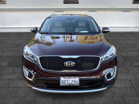 Used 2017 Kia Sorento EX FWD image 2