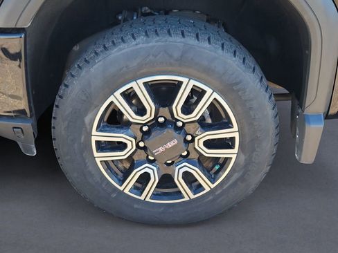 Used 2023 GMC Sierra 2500 AT4 w/ AT4 Preferred Package image 14