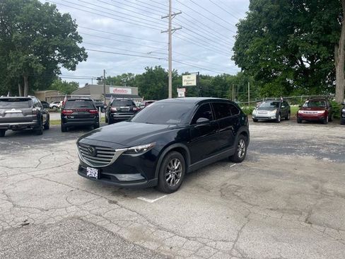 Used 2018 MAZDA CX-9 Touring FWD image 1