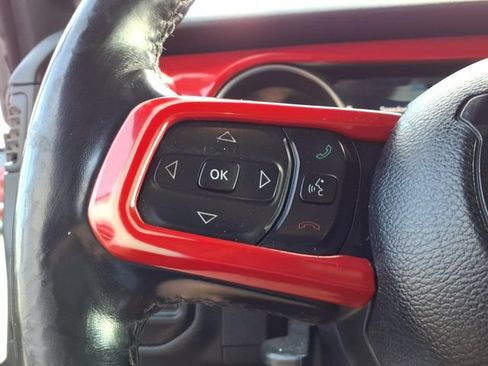 Used 2021 Jeep Gladiator Sport AWD/4WD image 17