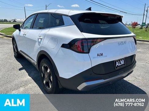 Used 2026 Kia Sportage LX FWD image 8