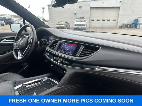 Used 2023 Buick Enclave Premium FWD image 8