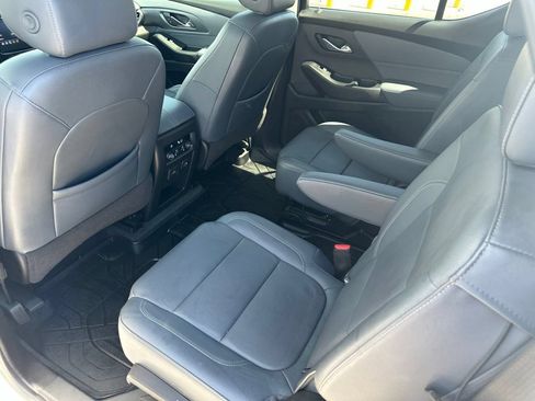 Certified 2021 Chevrolet Traverse Premier AWD/4WD image 19