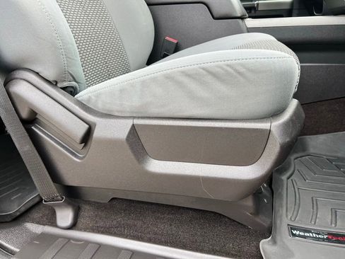 Used 2013 Ford F250 XLT w/ XLT Value Pkg image 23