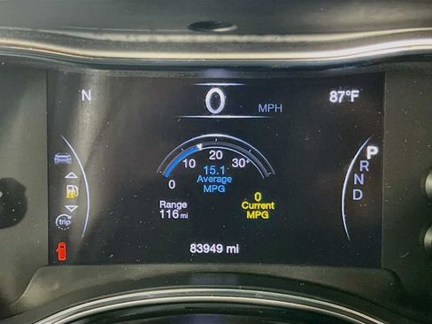Used 2021 Jeep Grand Cherokee Laredo AWD/4WD image 12