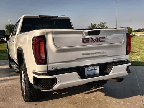 Used 2020 GMC Sierra 2500 Denali w/ Technology Package AWD/4WD image 5