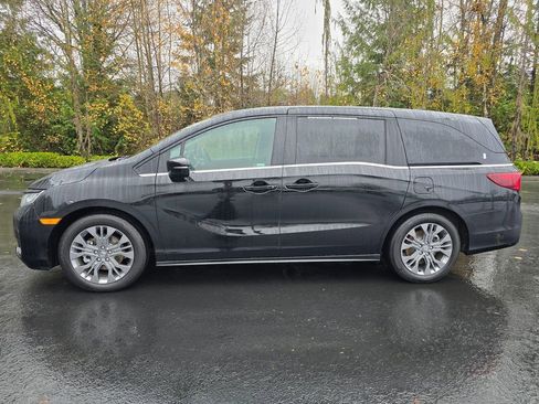 Certified 2026 Honda Odyssey Touring image 28