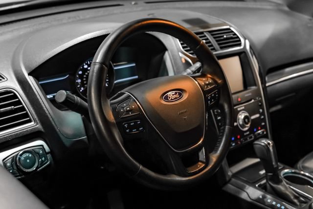 Used 2016 Ford Explorer Limited FWD image 19