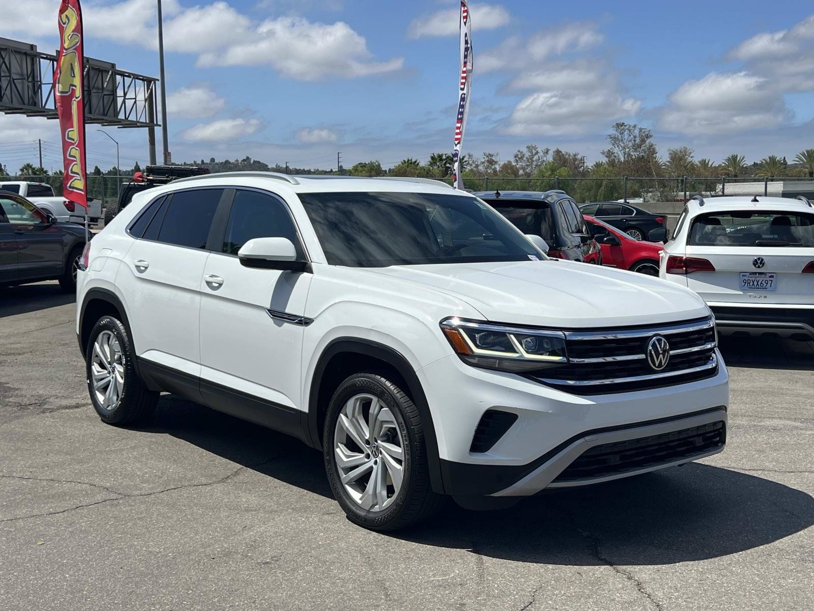 Used 2020 Volkswagen Atlas Cross Sport SEL AWD/4WD image 29