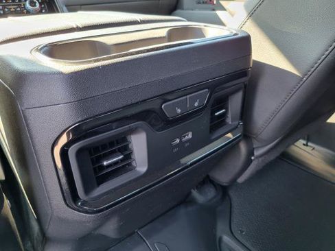 Used 2023 GMC Sierra 1500 AT4 w/ AT4 Premium Package AWD/4WD image 27