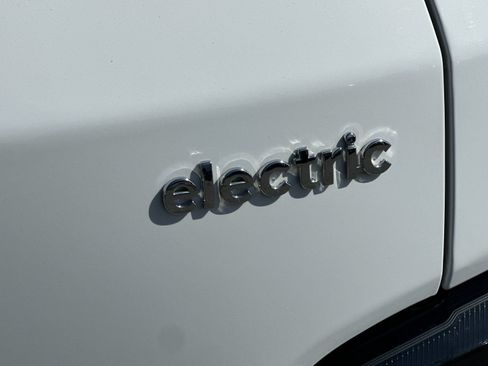 Used 2023 Hyundai Kona SE w/ Cargo Package FWD image 26