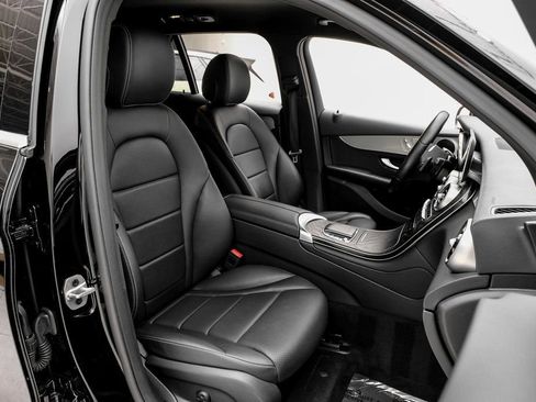 Used 2022 Mercedes-Benz GLC 300 image 29