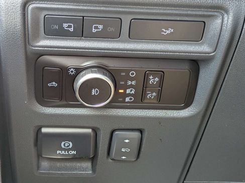 Used 2023 Ford F150 Lariat AWD/4WD image 29