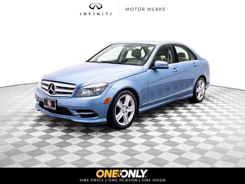 Used 2011 Mercedes-Benz C 300 4MATIC Sedan image 1