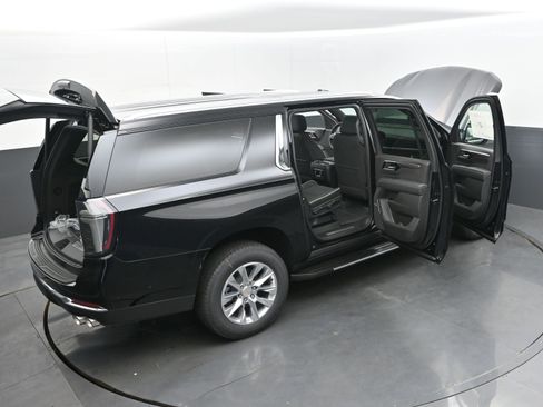 New 2026 Chevrolet Suburban Premier w/ Sun And Tow Package AWD/4WD image 48