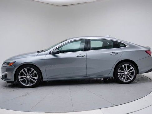 Used 2024 Chevrolet Malibu LT image 2