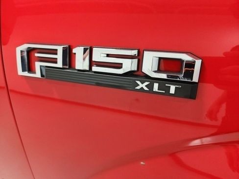 Used 2016 Ford F150 XLT w/ Equipment Group 302A Luxury image 15