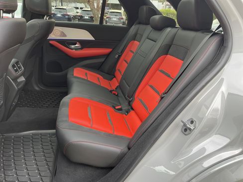 Certified 2024 Mercedes-Benz GLE 53 AMG 4MATIC image 40