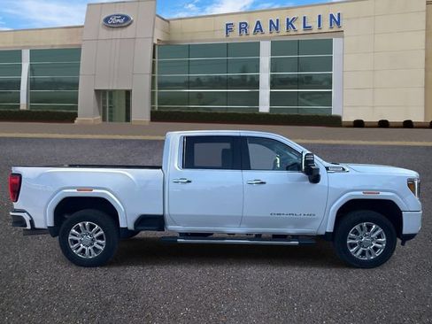 Used 2022 GMC Sierra 2500 Denali w/ Denali Ultimate Package AWD/4WD image 8