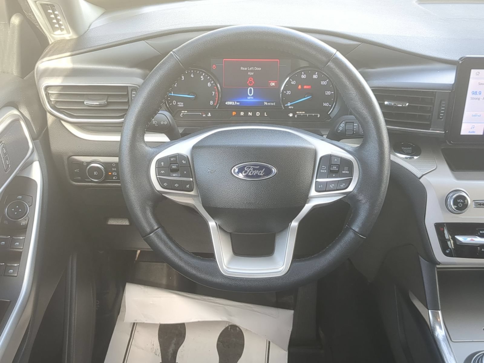 Used 2023 Ford Explorer XLT w/ Equipment Group 202A AWD/4WD image 32