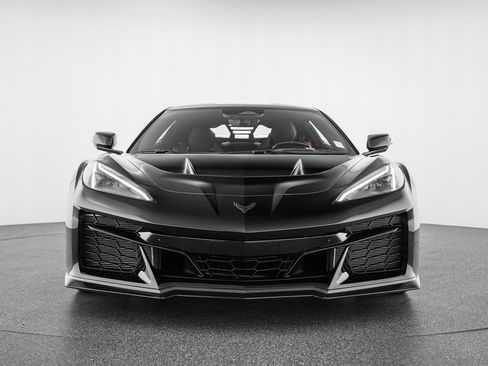 Used 2026 Chevrolet Corvette ZR1 RWD image 10