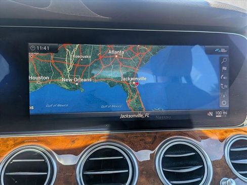 Used 2020 Mercedes-Benz E 350 4MATIC Sedan image 13