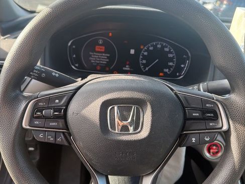 Used 2019 Honda Accord LX image 33