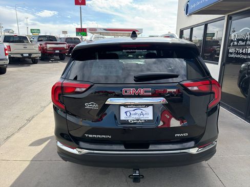 Used 2020 GMC Terrain SLT w/ Preferred Package AWD/4WD image 6