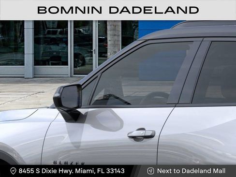 New 2025 Chevrolet Blazer LT w/ Midnight/Sport Edition image 13