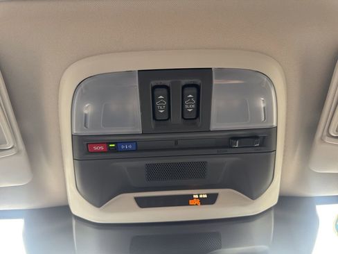 Certified 2025 Subaru Crosstrek 2.0i Premium image 24