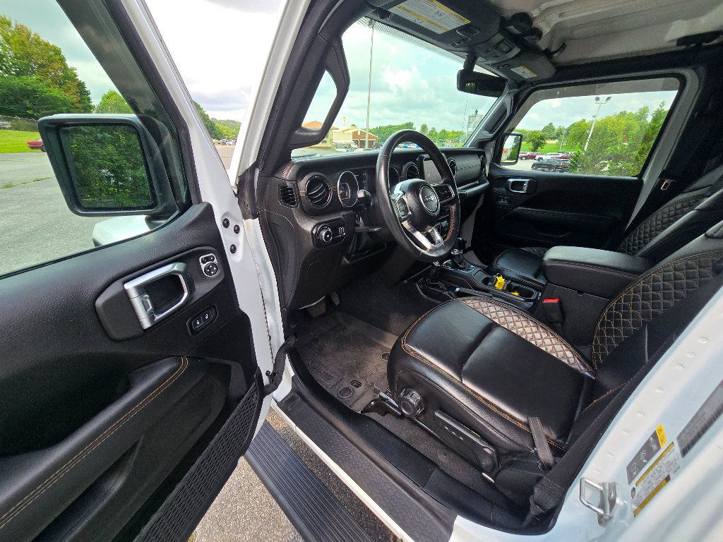 Used 2023 Jeep Wrangler Unlimited Sahara AWD/4WD image 15