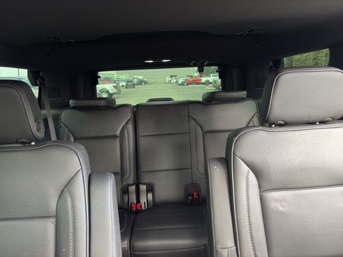 Used 2021 GMC Yukon Denali AWD/4WD image 14