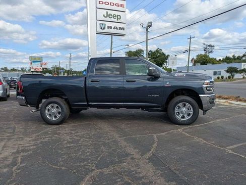 New 2026 RAM 2500 Big Horn AWD/4WD image 3